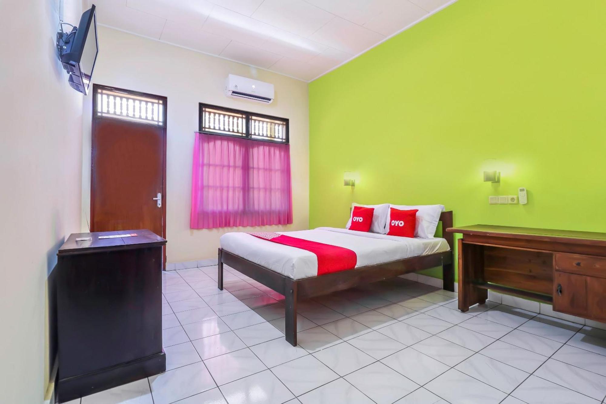 Oyo 2184 Nan Berlian Inn Legian Buitenkant foto