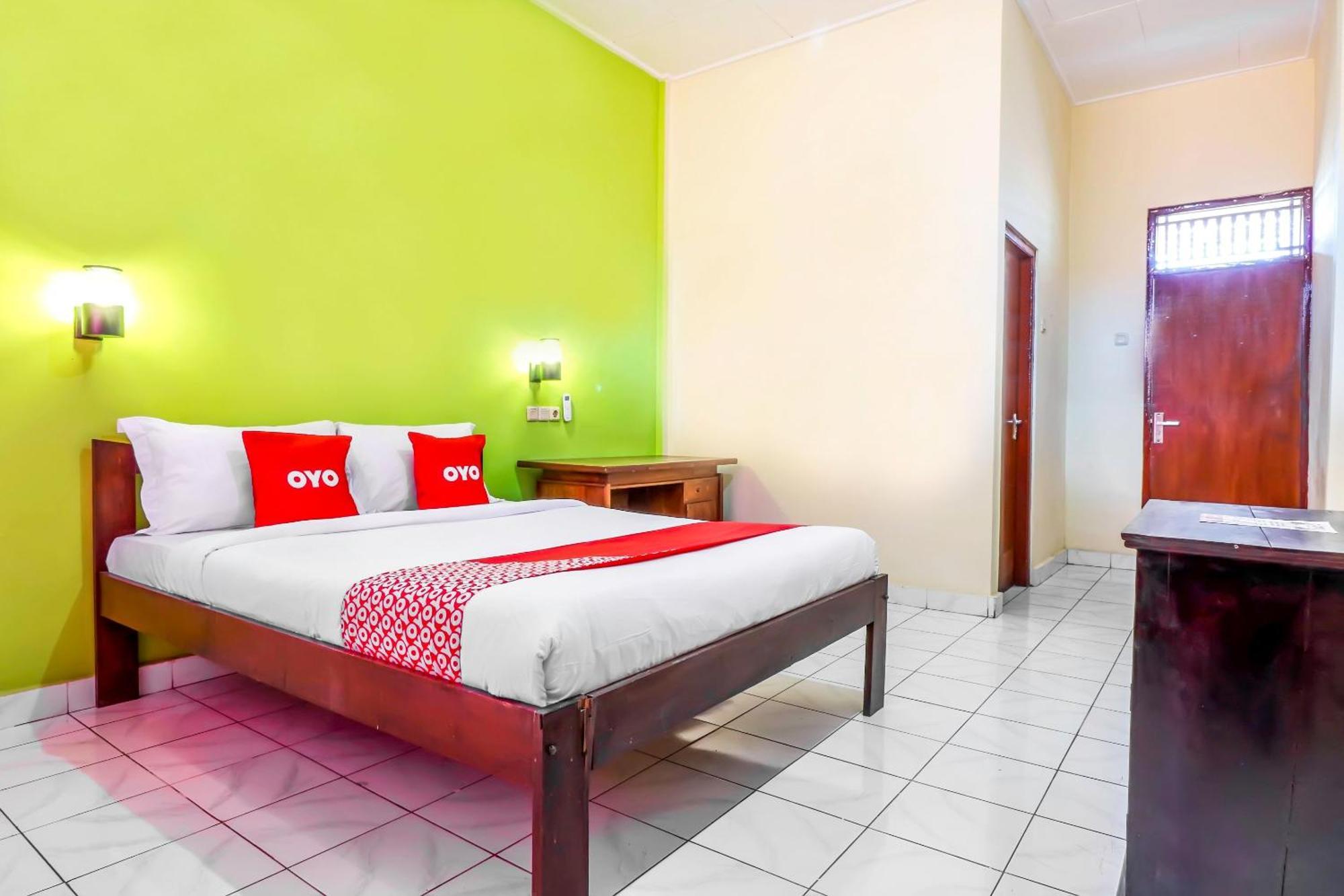 Oyo 2184 Nan Berlian Inn Legian Buitenkant foto