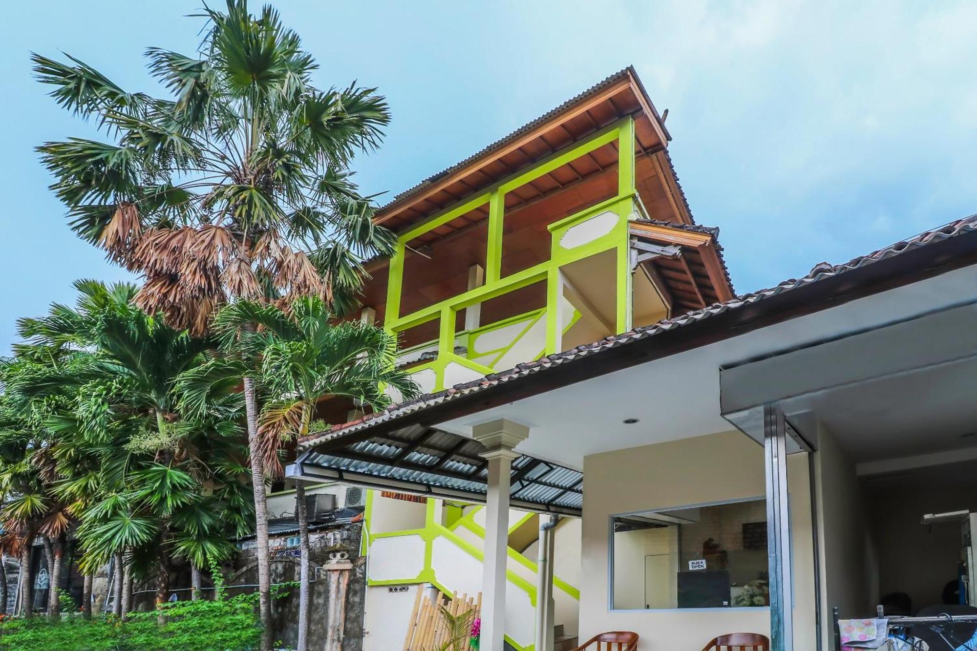 Oyo 2184 Nan Berlian Inn Legian Buitenkant foto