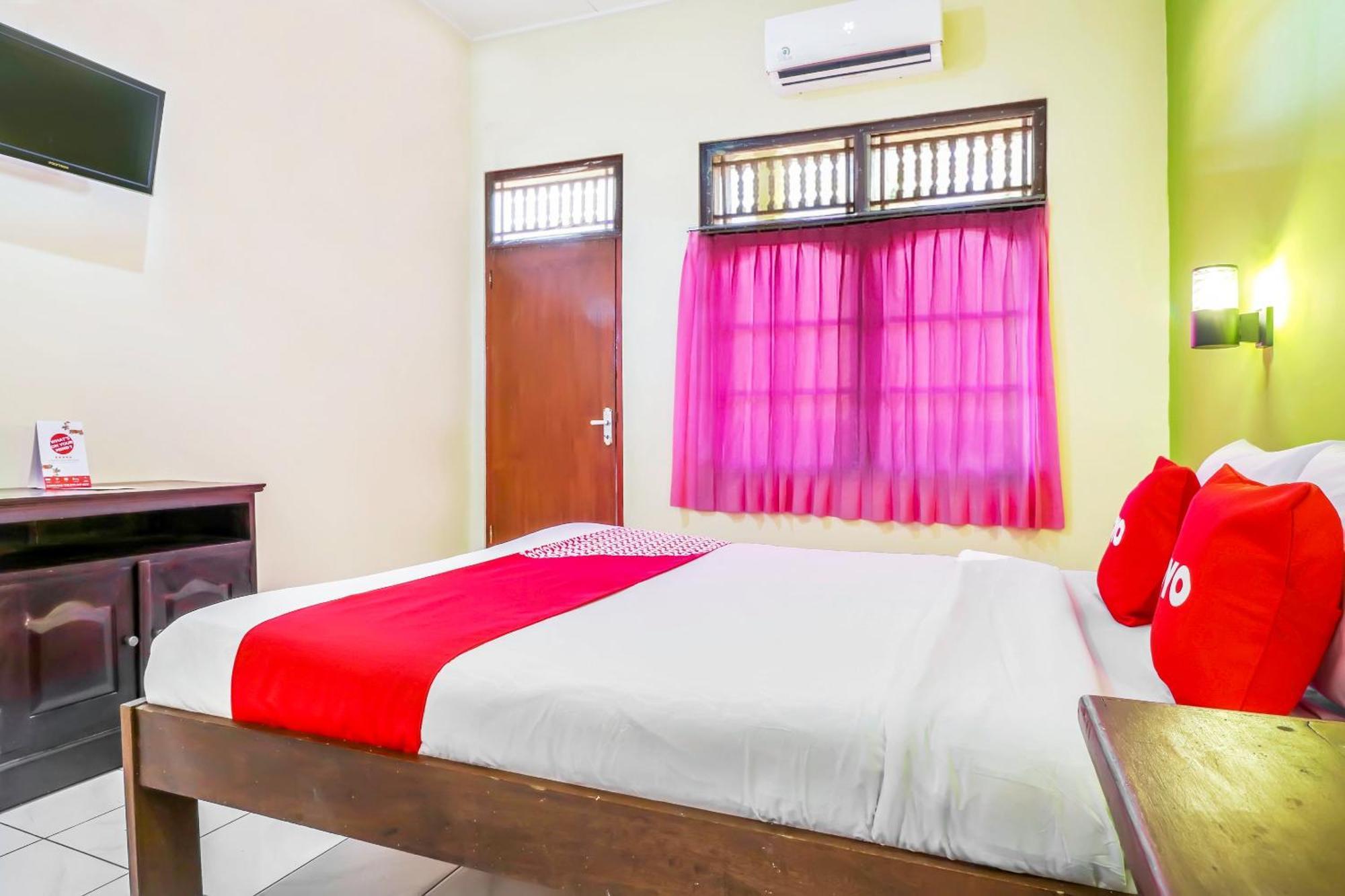 Oyo 2184 Nan Berlian Inn Legian Buitenkant foto