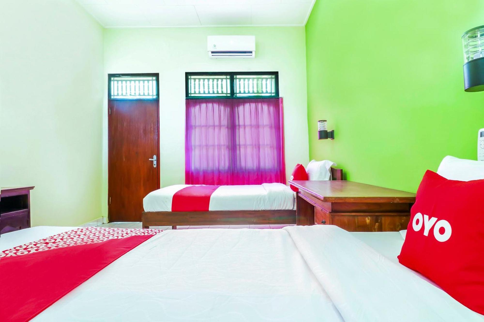 Oyo 2184 Nan Berlian Inn Legian Buitenkant foto