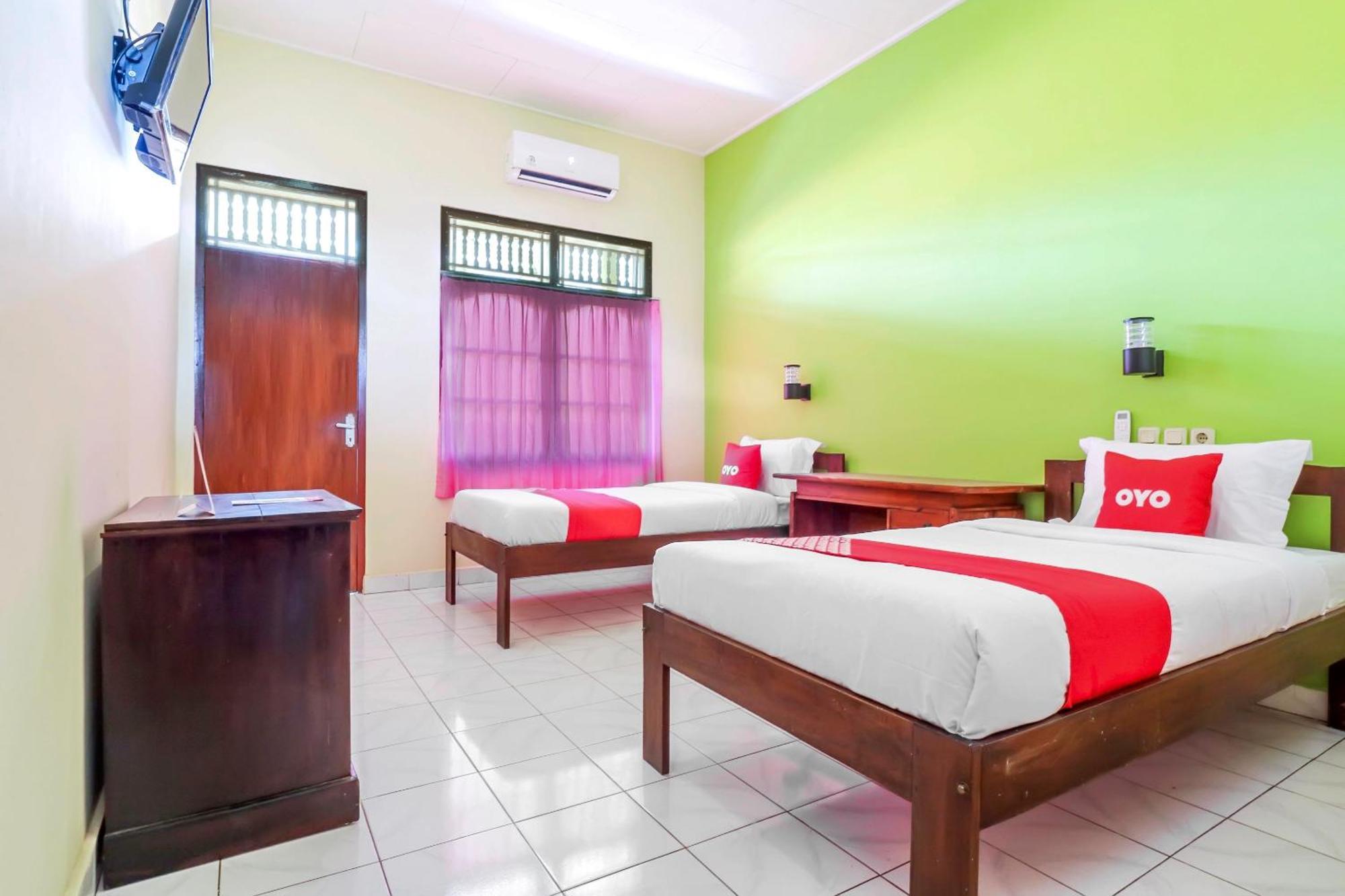 Oyo 2184 Nan Berlian Inn Legian Buitenkant foto